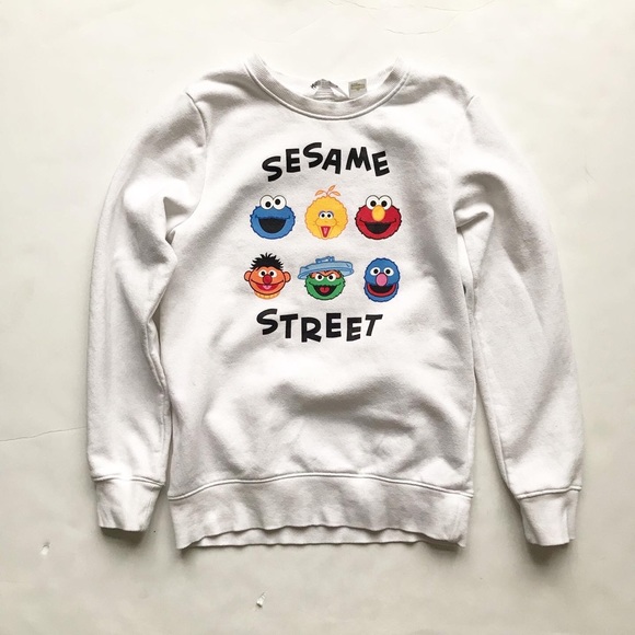 H&M X Sesame Street sweatshirt GUC 8-10Y - Picture 1 of 6